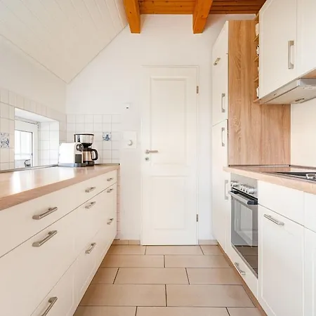 With 2 Bedrooms شقة *