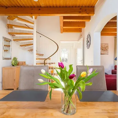 With 2 Bedrooms *