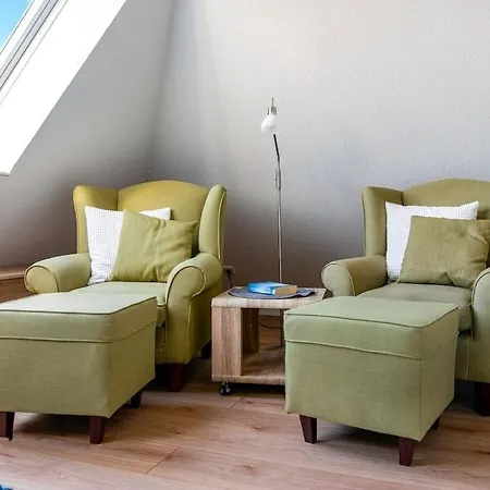 With 2 Bedrooms شقة غريتسيل