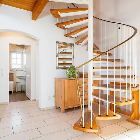 With 2 Bedrooms شقة غريتسيل